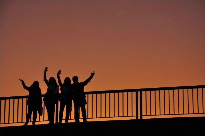 Chào cờ meme hài hước nhất hiện nay