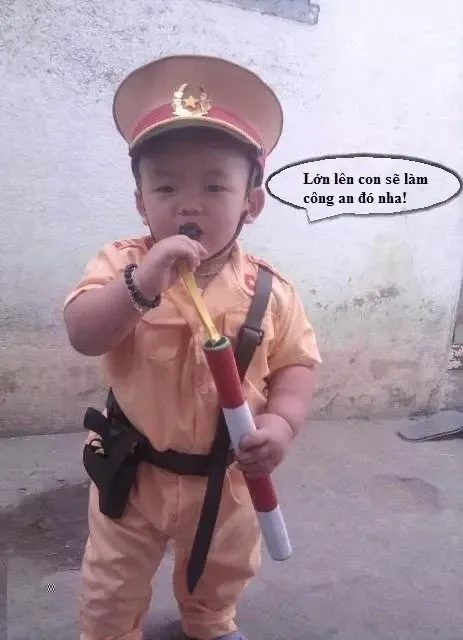 Công an hài hước meme độc đáo khiến dân mạng thích thú