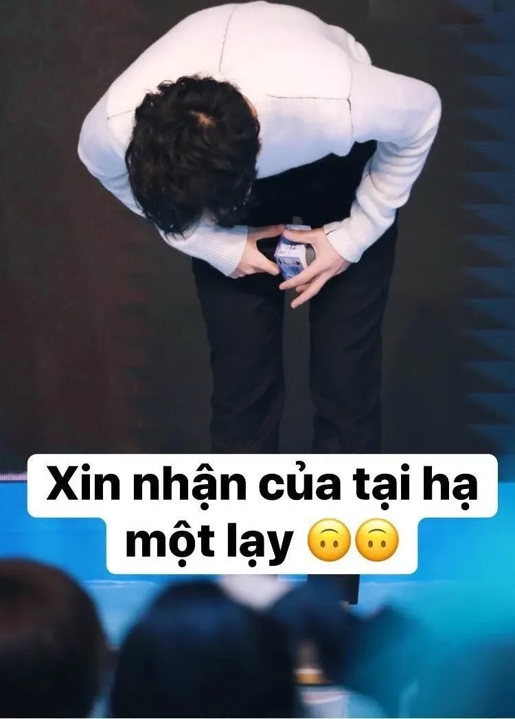 Quỳ lạy meme là một biểu hiện của sự ngưỡng mộ, thể hiện một chút “bái phục” trong tình huống hài hước.