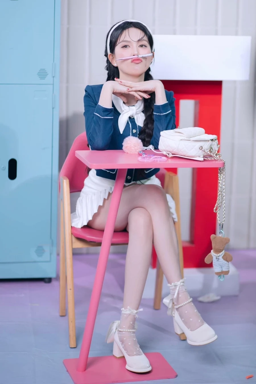 Ngọc Trinh ngày xưa với phong cách nhẹ nhàng và dịu dàng tạo nên dấu ấn đặc biệt.