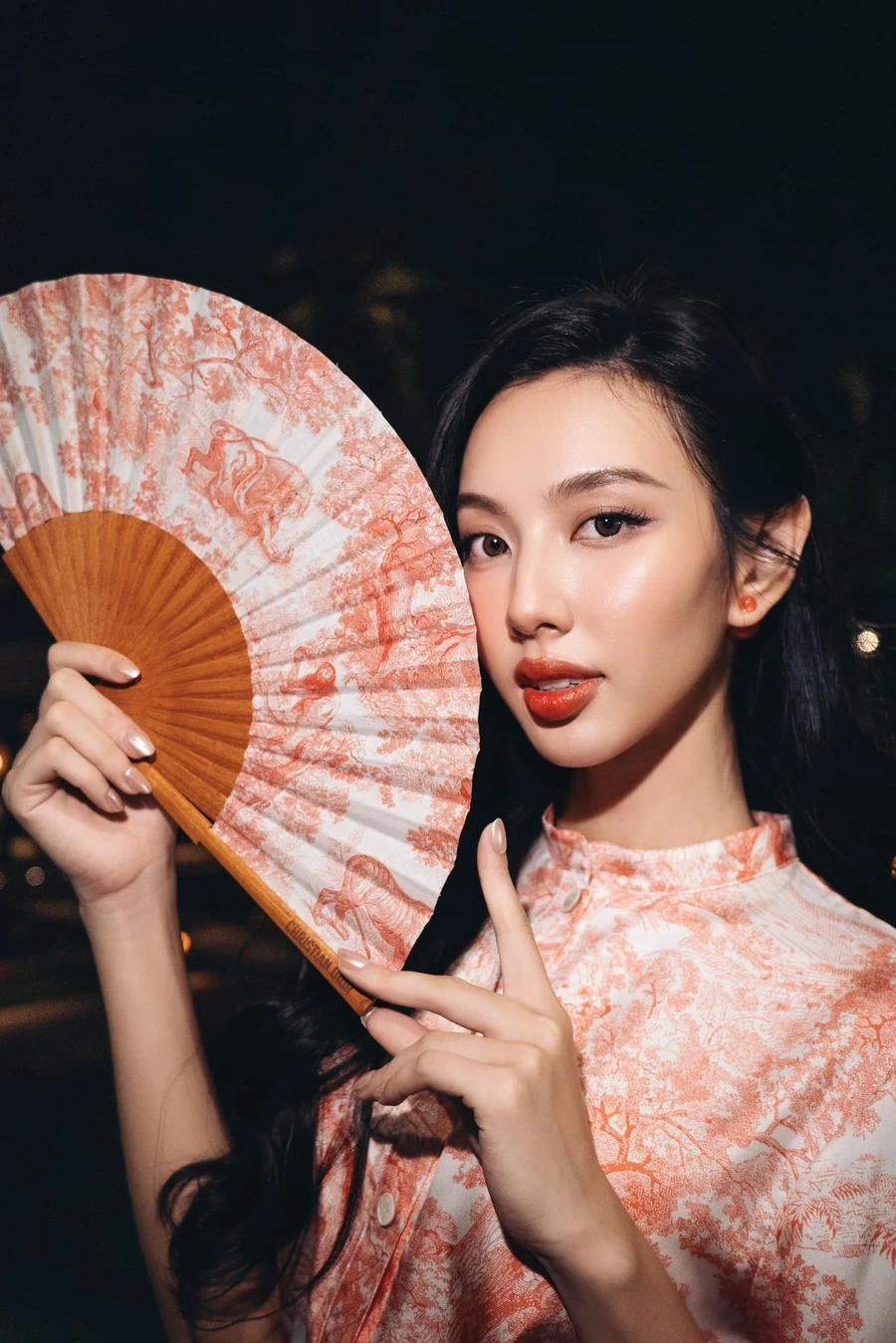 Hoa hậu Nguyễn Thúc Thùy Tiên đăng quang trở thành niềm tự hào của Việt Nam tại đấu trường quốc tế.