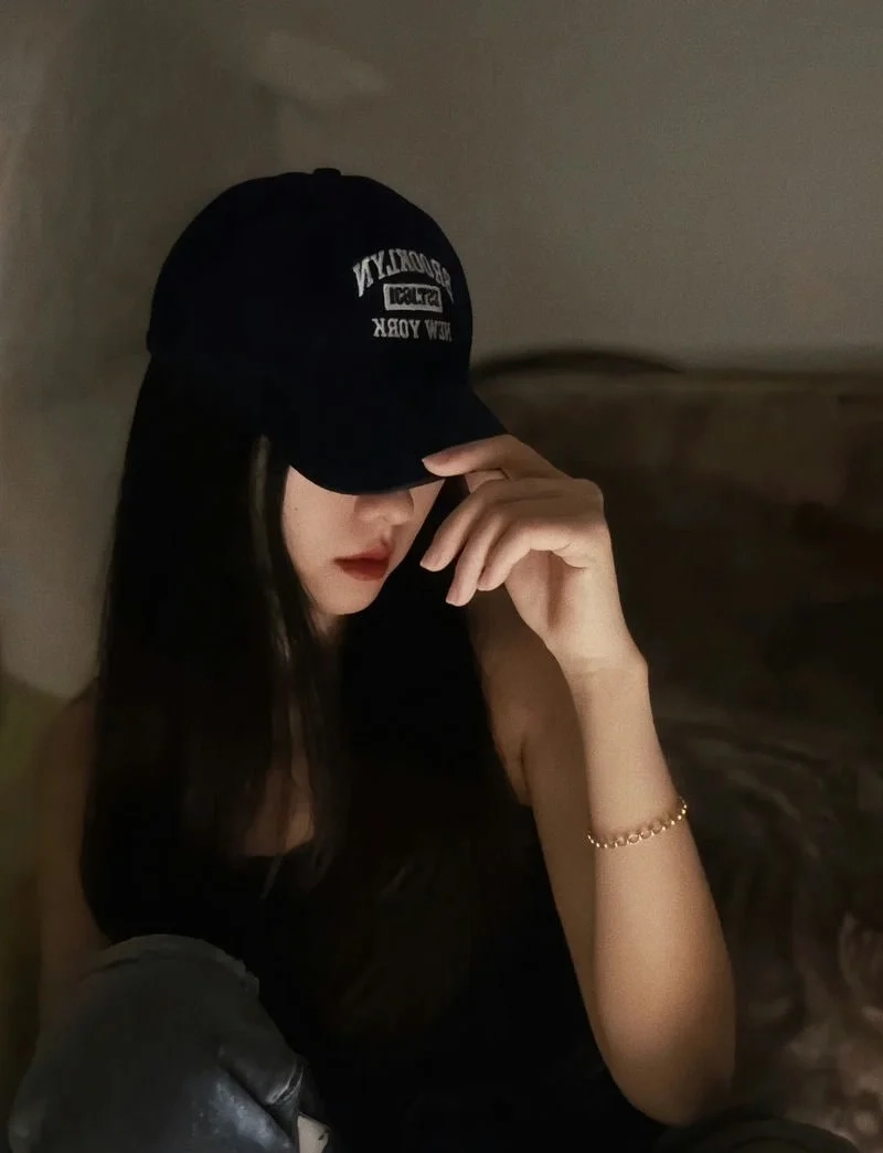 Hình nền cute ngầu nữ phá cách nhưng vẫn dễ thương