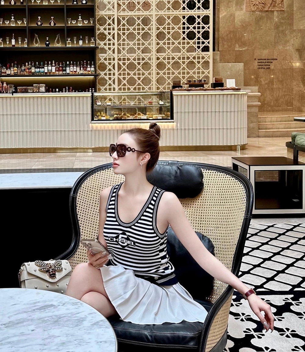 Cô gái Trung Quốc có thần thái rất cuốn hút