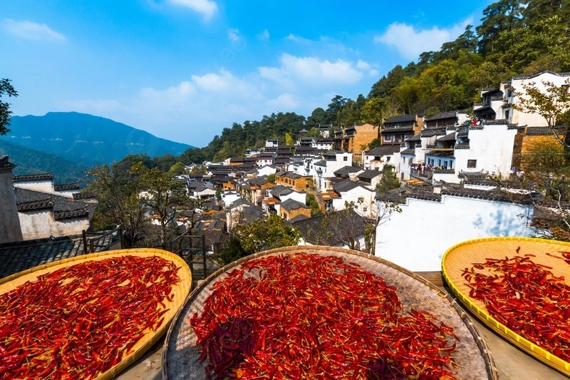 Phong cảnh núi non Trung Quốc trùng điệp kỳ vĩ