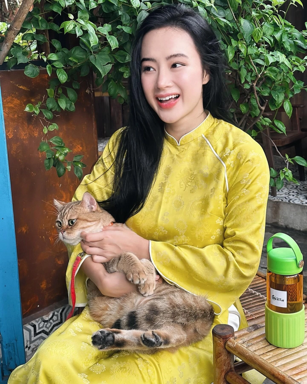 Gái xinh miền Nam trẻ trung đáng yêu.