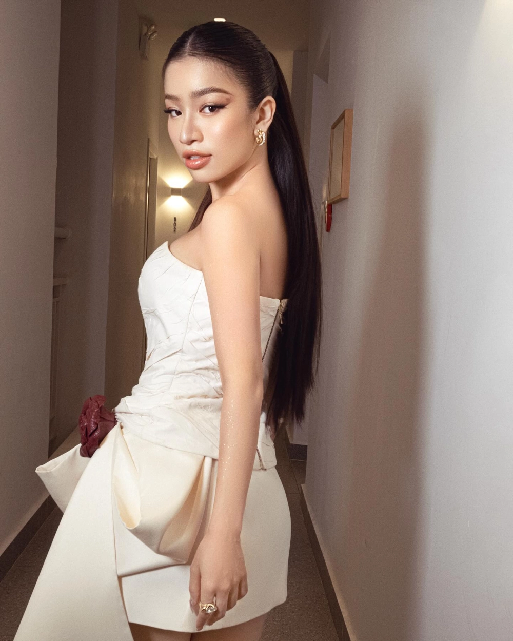 Con gái Hàn Quốc đẹp dịu dàng.