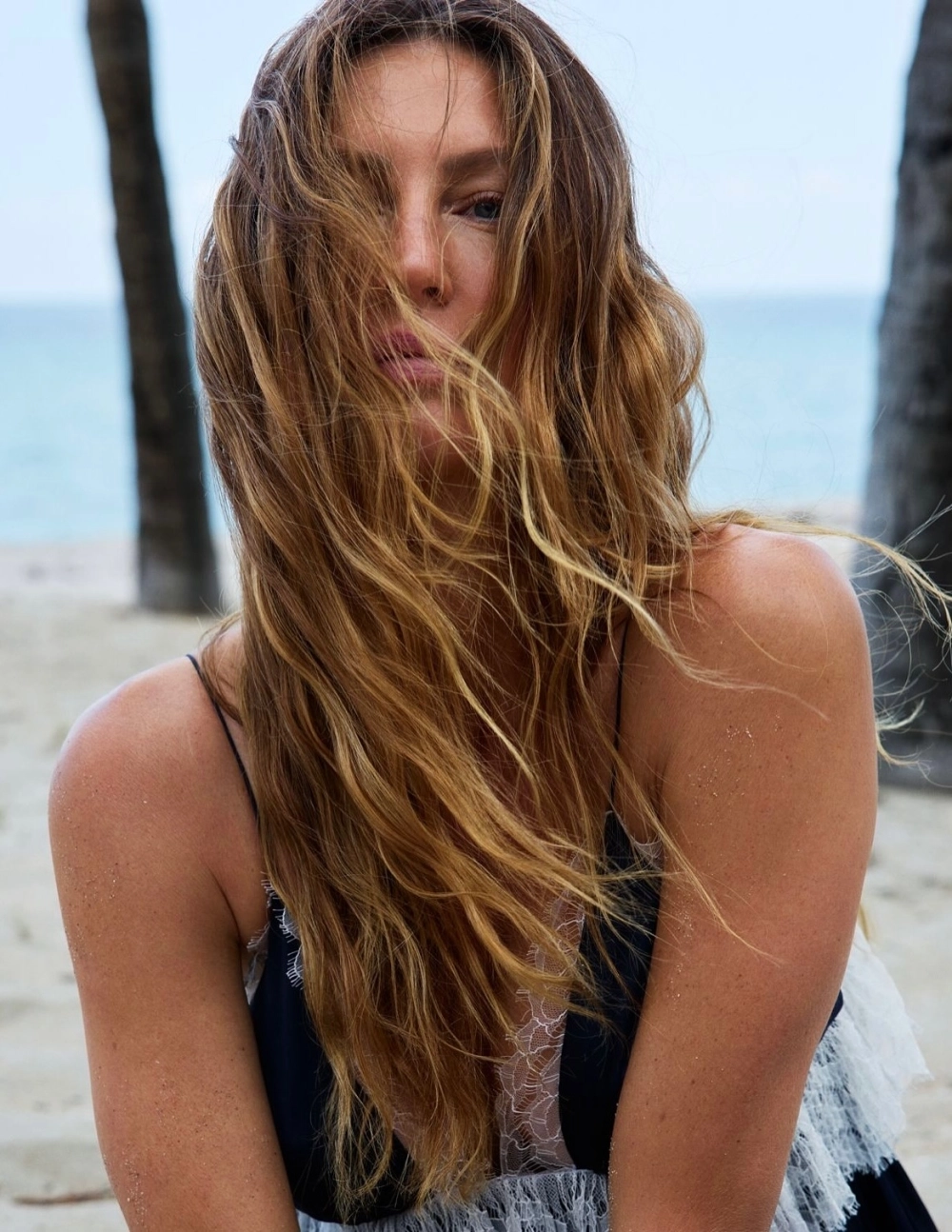 Gisele Bündchen twin khiến fan tò mò về đời tư.