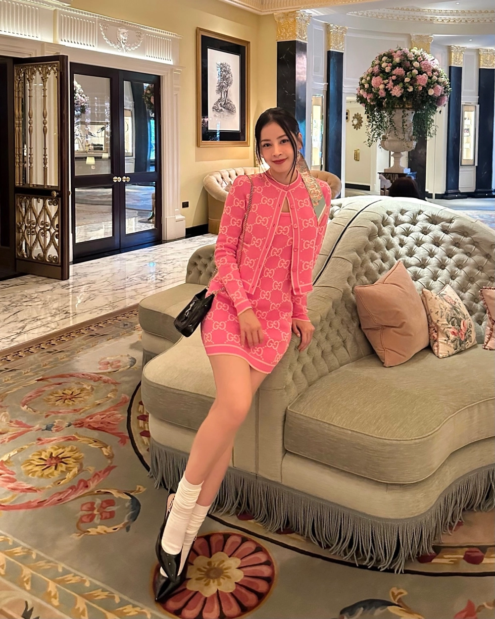 Lan tỏa năng lượng tích cực với nụ cười tỏa nắng của các bạn gái xinh dễ thương.