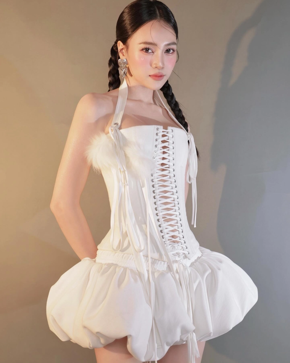 Nét đẹp tuổi thanh xuân rạng ngời được lưu lại trong ảnh con gái xinh cute.