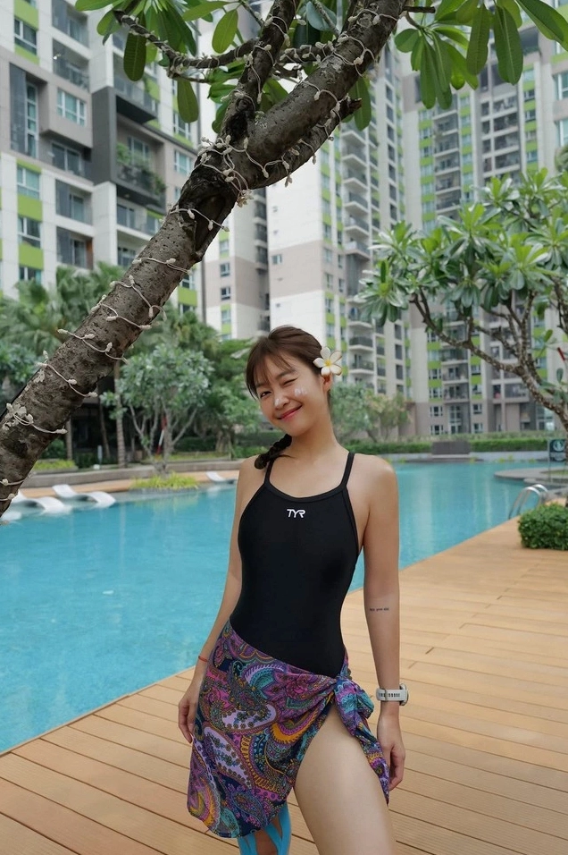 Hình ảnh Khả Ngân rạng rỡ trong cuộc sống thường ngày