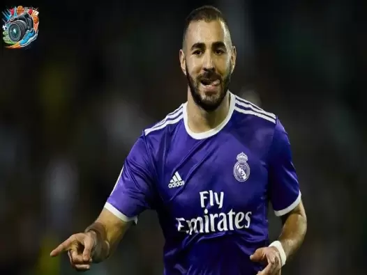 Bộ sưu tập hình ảnh chế Karim Benzema hài hước cho các bạn fan yêu quý