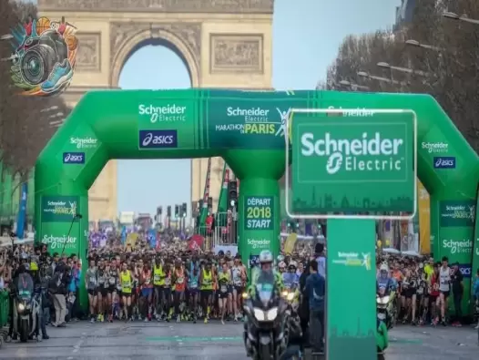 Những hình ảnh đáng kinh ngạc từ đường đua Paris Marathon