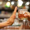 Hình ảnh chế về bia rượu: Cười ra nước mắt với khoảnh khắc "chén chú chén anh"