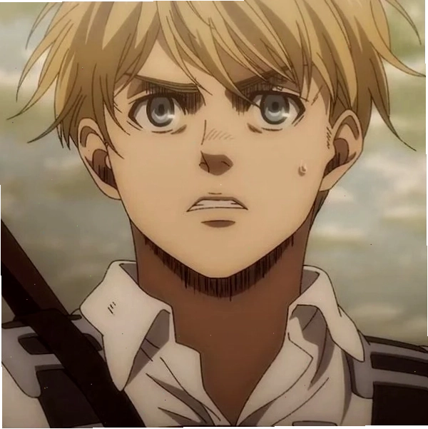Annie Leonhart trong hình dạng Nữ Titan
