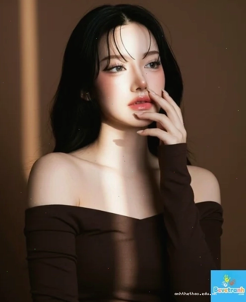 Avatar đôi anime cô gái và chàng trai nhìn nhau tình tứ