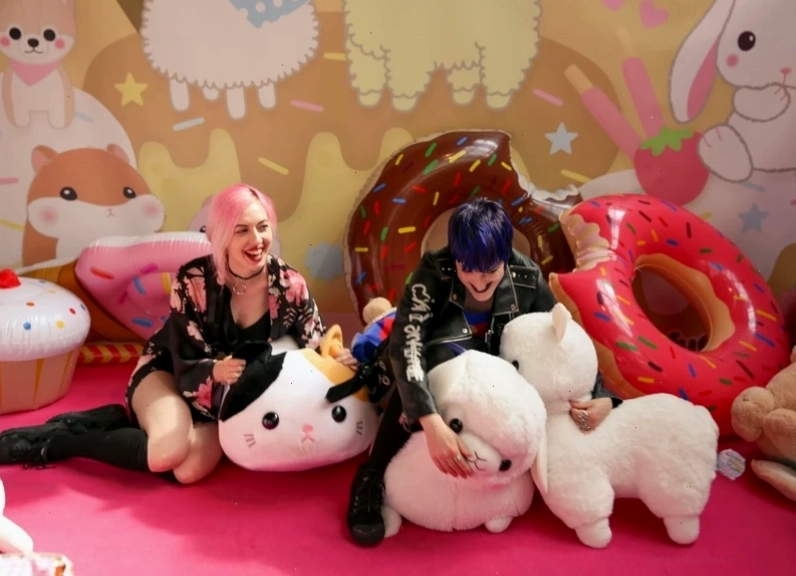 Hình ảnh cô nàng wibu yêu thích cosplay và hóa trang