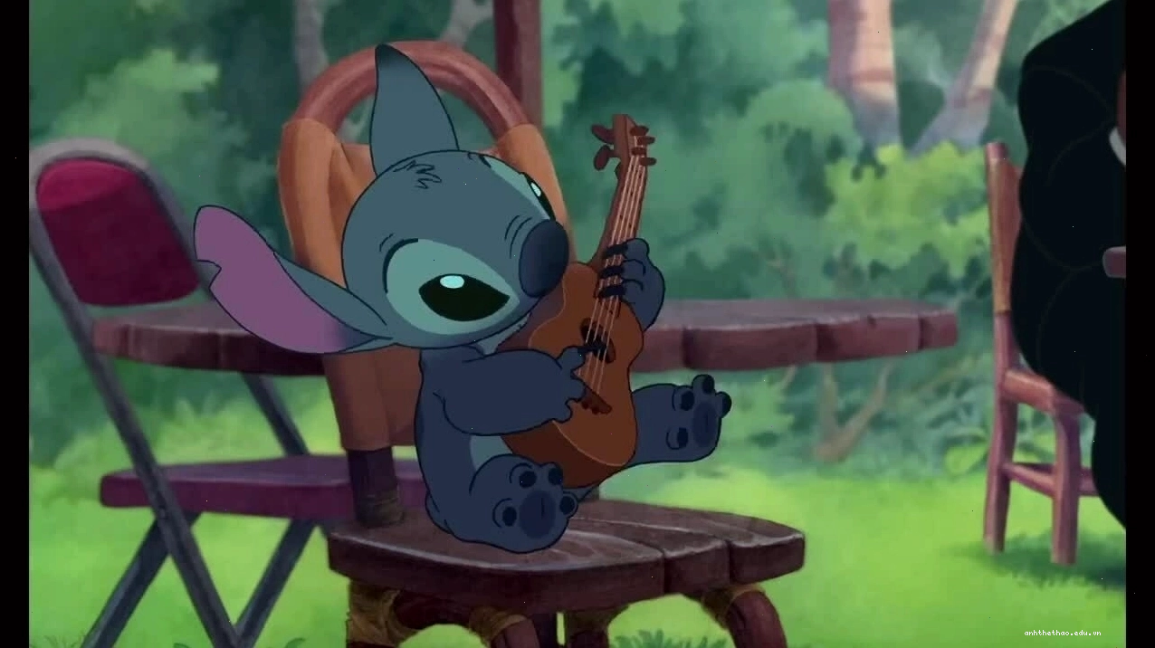 Lilo và Stitch cùng nhau trải nghiệm những khoảnh khắc vui vẻ