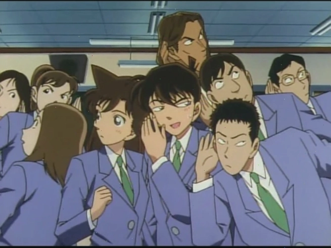Ran và Haibara trong các cảnh phim Conan