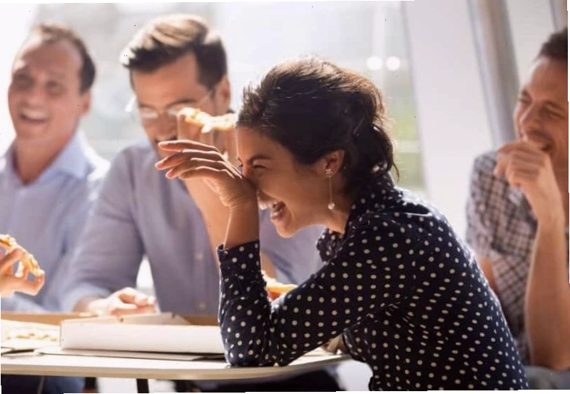 Thơ lục bát chế bá đạo, hài hước