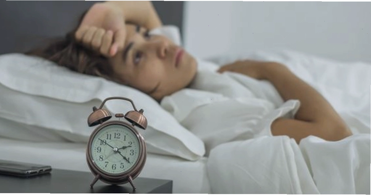 Mất ngủ khiến chúng ta mệt mỏi ảnh hưởng đến cuộc sống gia đình và công việc
