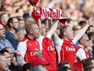 Top 99+ ảnh cổ động viên Arsenal đẹp nhất từ khán đài