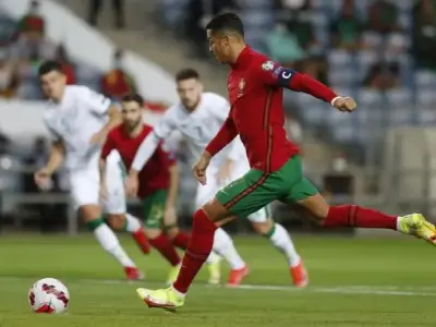 Ngắm nhìn những tuyệt phẩm sút bóng của Ronaldo