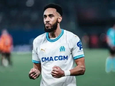 Bộ ảnh chế Pierre-Emerick Aubameyang hài hước nhất mọi thời đại