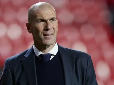Kho tàng ảnh chế Zinedine Zidane vô cùng hài hước và ngộ nghĩnh