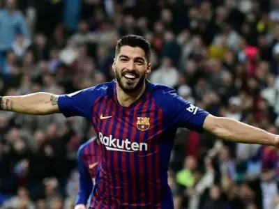 Kho tàng 50+ ảnh chế Luis Suárez vui nhộn mang lại tiếng cười 