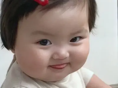 Khám phá ảnh em bé meme cute dễ thương gây bão mạng xã hội